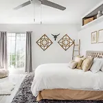 Silver Triangle Oasis With Verdant Backyard